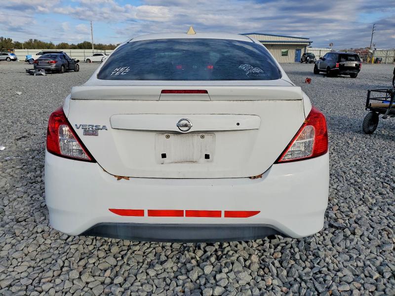Photo 6 from auction – 2017 NISSAN VERSA S with VIN 3N1CN7AP7HL809189
