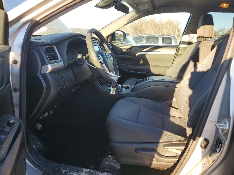 Photo 7 from auction – 2017 TOYOTA HIGHLANDER with VIN 5TDZZRFH0HS199977