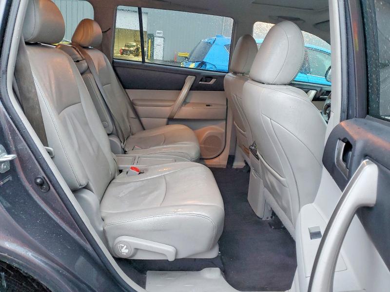Photo 11 from auction – 2012 TOYOTA HIGHLANDER with VIN 5TDZA3EH8CS027050