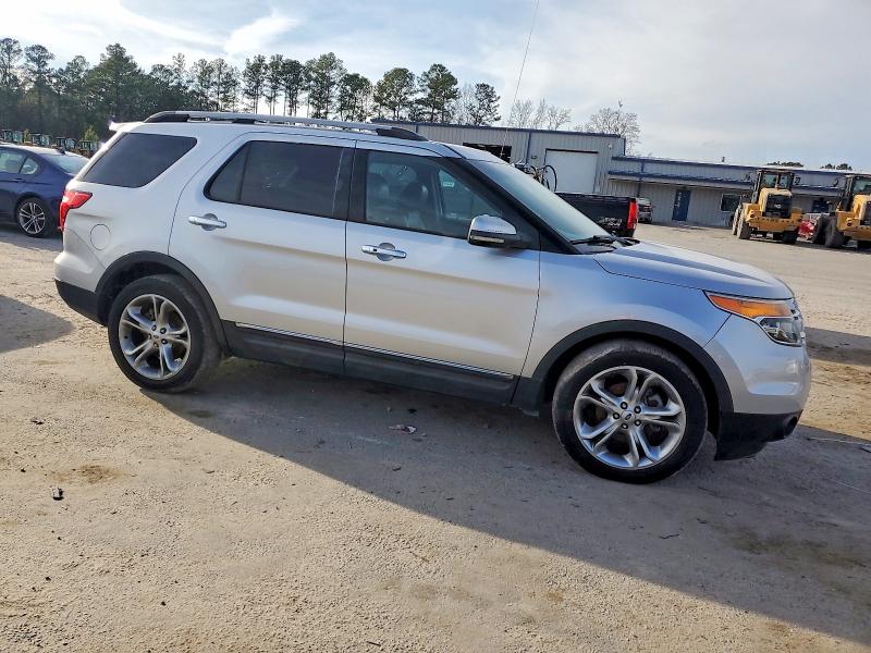 Photo 4 from auction – 2013 FORD EXPLORER L with VIN 1FM5K7F92DGA20161