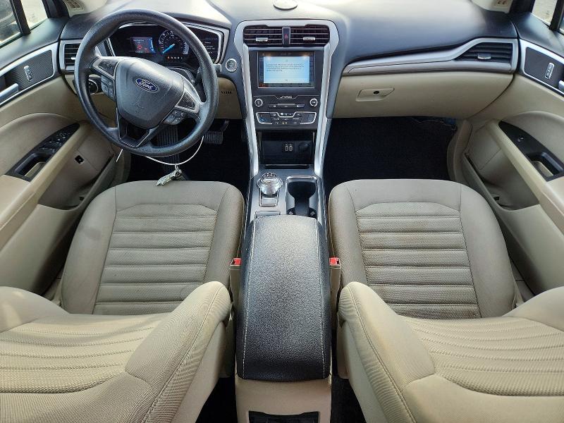 Photo 8 from auction – 2019 FORD FUSION with VIN 3FA6P0LU6KR131849