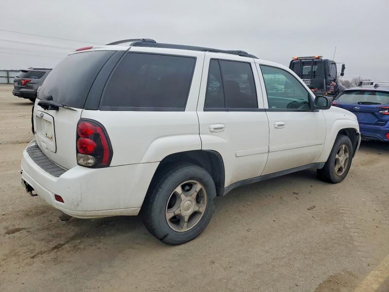 Photo 3 from auction – 2009 CHEVROLET TRAILBLAZE with VIN 1GNDT33S392133156