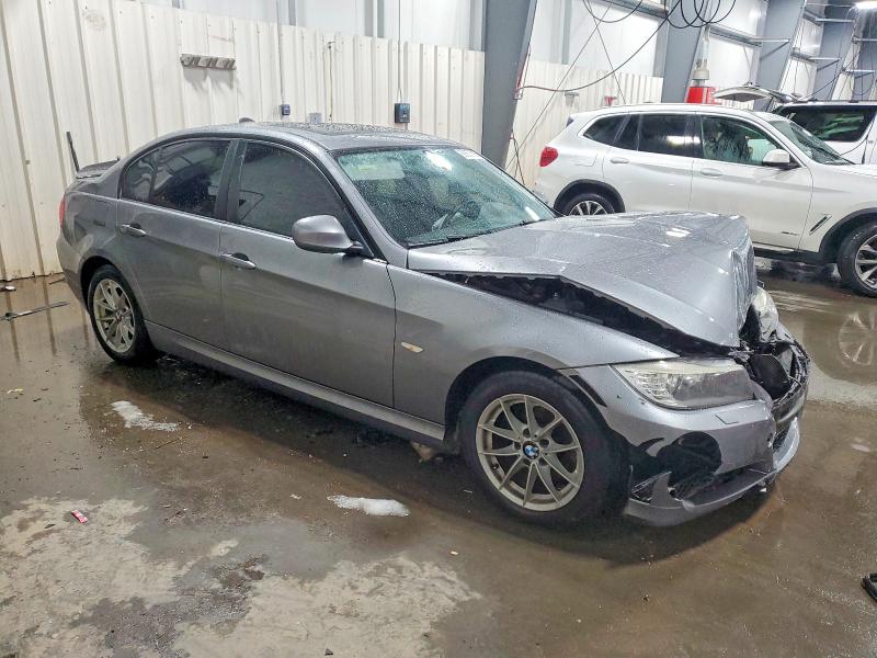 Photo 4 from auction – 2010 BMW 328 XI with VIN WBAPK7C50AA459014