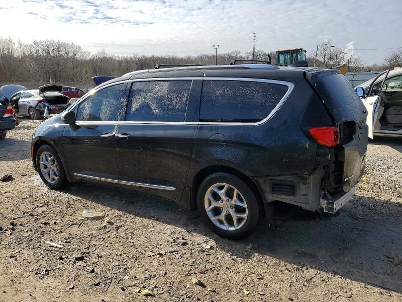 Photo 2 from auction – 2017 CHRYSLER PACIFICA with VIN 2C4RC1GG2HR619949