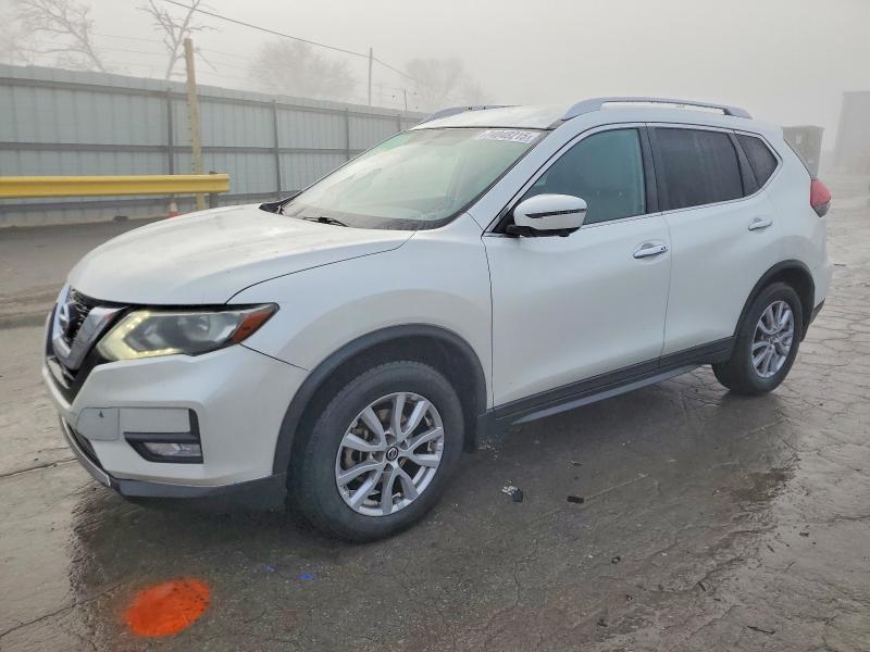 NISSAN ROGUE S 2018 with VIN KNMAT2MT8JP564712 - Photo from auction