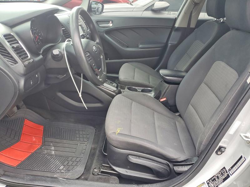 Photo 7 from auction – 2017 KIA FORTE LX with VIN 3KPFL4A75HE014211