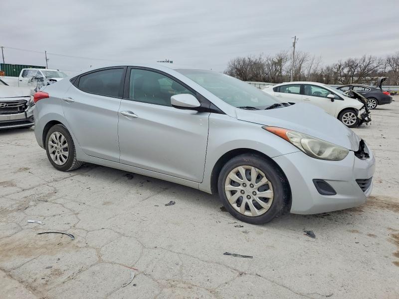 Photo 4 from auction – 2011 HYUNDAI ELANTRA GL with VIN 5NPDH4AE9BH052440