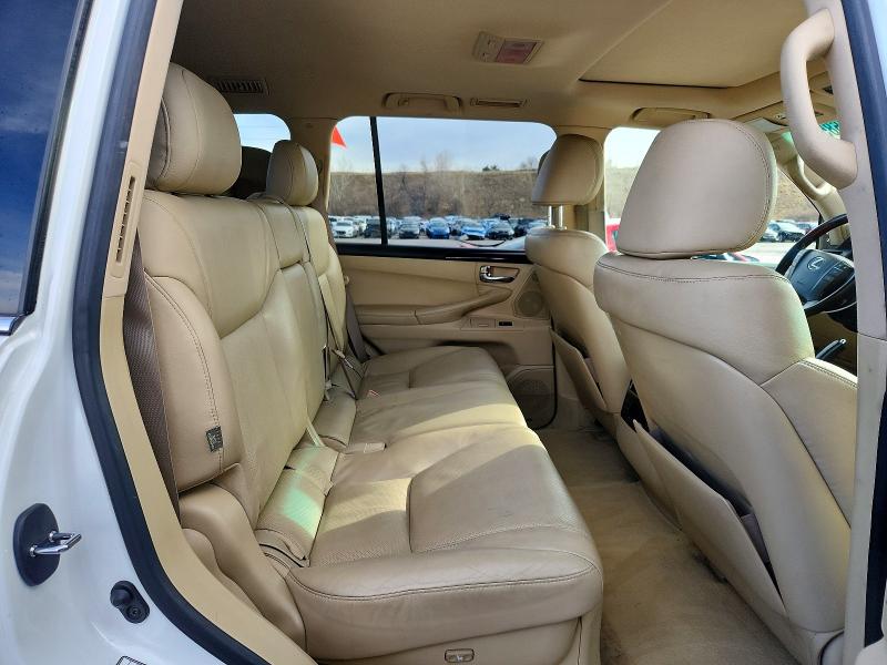 Photo 11 from auction – 2010 LEXUS LX 570 with VIN JTJHY7AX4A4054022