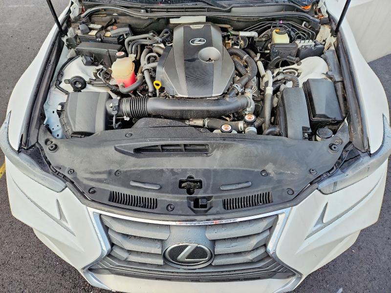 Photo 11 from auction – 2017 LEXUS IS with VIN JTHBA1D25H5041390