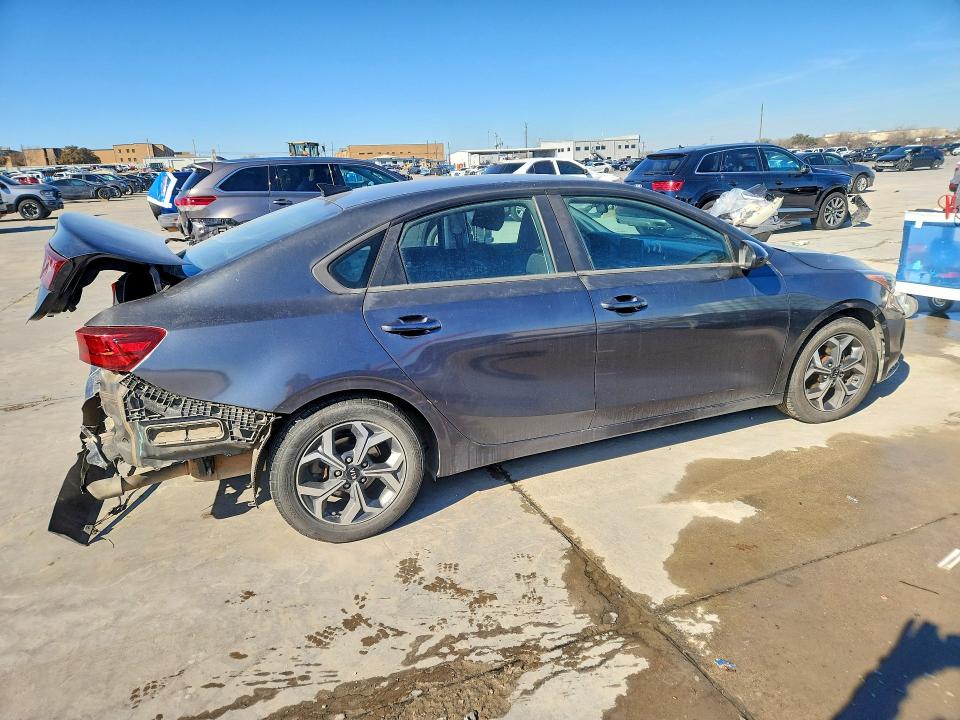 Photo 3 from auction – 2019 KIA FORTE FE with VIN 3KPF24AD3KE094740