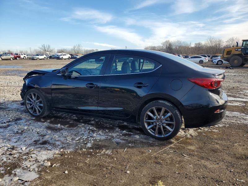 Photo 2 from auction – 2018 MAZDA 3 TOURING with VIN 3MZBN1V31JM195265