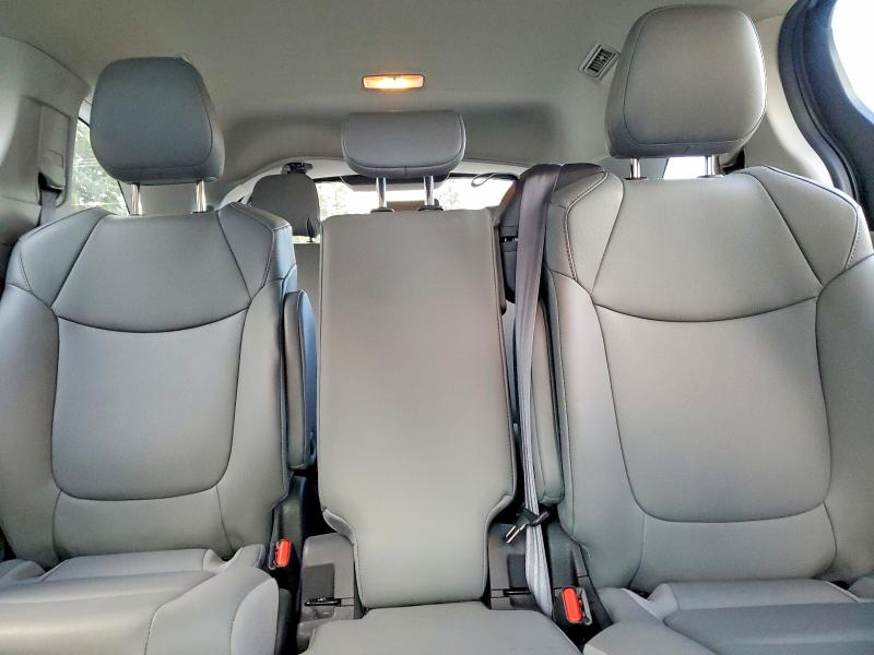 Photo 10 from auction – 2022 TOYOTA SIENNA with VIN 5TDYRKEC0NS083957