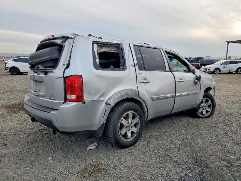 Photo 3 from auction – 2011 HONDA PILOT TOUR with VIN 5FNYF4H93BB096755