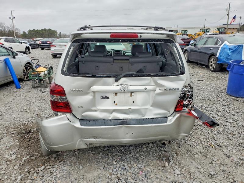 Photo 6 from auction – 2004 TOYOTA HIGHLANDER with VIN JTEDP21A040038121
