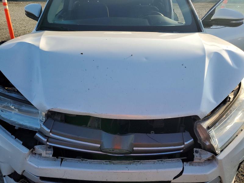 Photo 12 from auction – 2018 TOYOTA HIGHLANDER with VIN 5TDBZRFH9JS899617