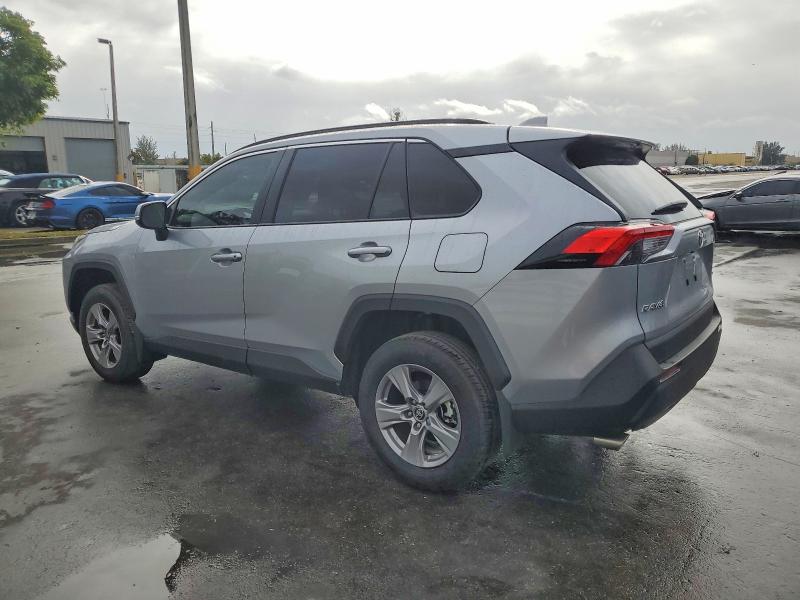 Photo 2 from auction – 2025 TOYOTA RAV4 with VIN 2T3W1RFV5SC355499