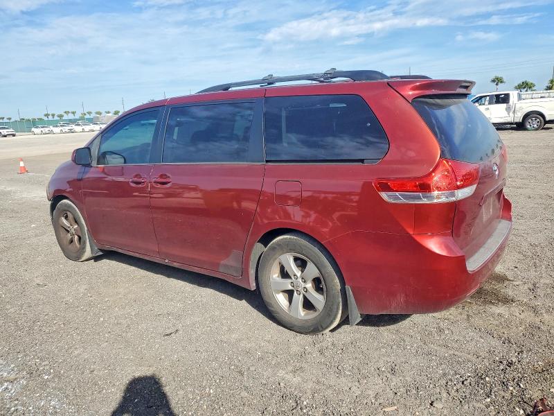Photo 2 from auction – 2013 TOYOTA SIENNA LE with VIN 5TDKK3DC6DS369361