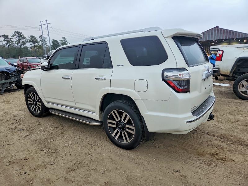 Photo 2 from auction – 2016 TOYOTA 4RUNNER SR with VIN JTEBU5JRXG5338005