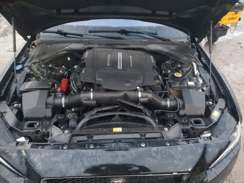 Photo 11 from auction – 2017 JAGUAR XE with VIN SAJAJ4BV0HA962422