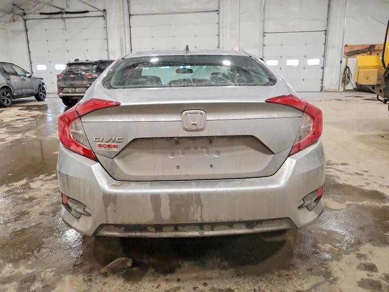 Photo 6 from auction – 2018 HONDA CIVIC EX with VIN 19XFC2F72JE202946