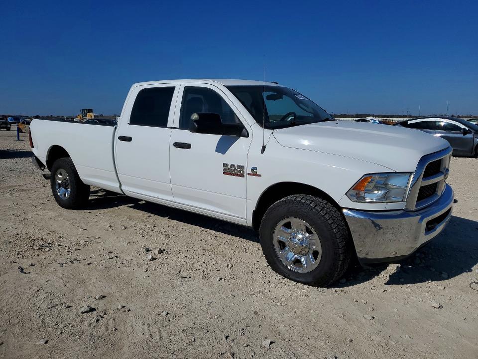 Photo 4 from auction – 2018 RAM 2500 with VIN 3C6UR4HL2JG346732