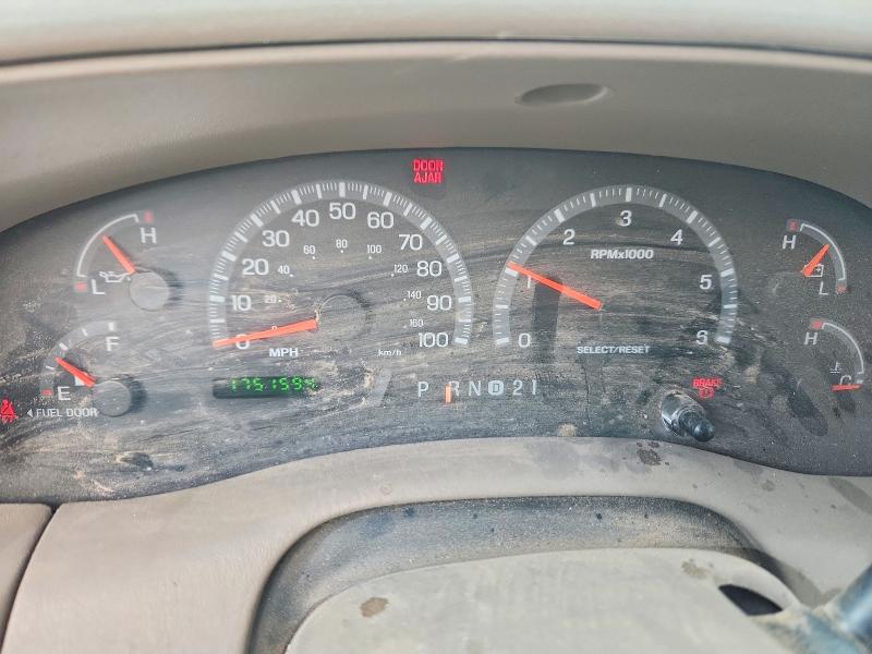 Photo 9 from auction – 2001 FORD F150 SUPER with VIN 1FTRW07L41KB36014