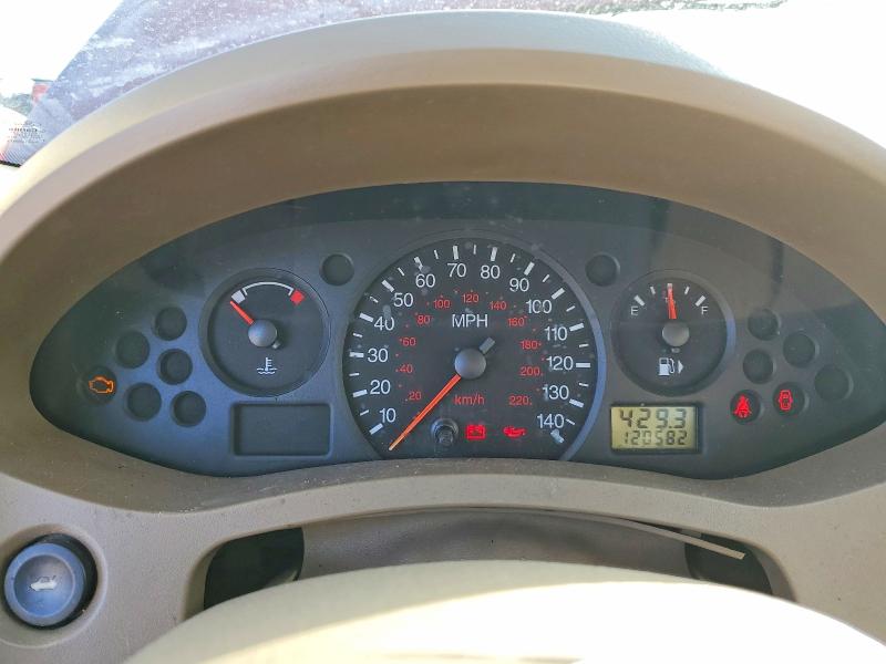 Photo 9 from auction – 2005 FORD FOCUS ZX4 with VIN 1FAFP34NX5W200486
