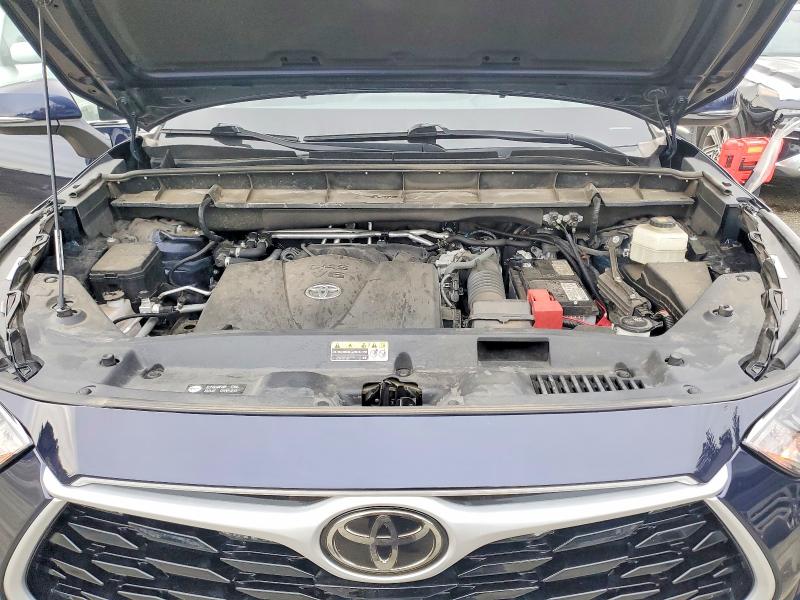 Photo 12 from auction – 2021 TOYOTA HIGHLANDER with VIN 5TDGZRBHXMS526733