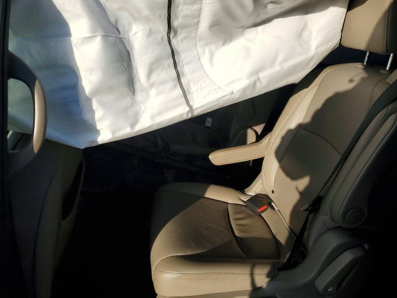 Photo 11 from auction – 2019 HONDA ODYSSEY EX with VIN 5FNRL6H77KB138299