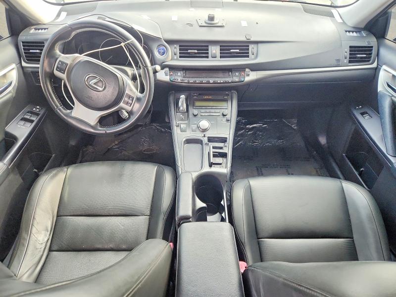 Photo 8 from auction – 2013 LEXUS CT 200 with VIN JTHKD5BH5D2127011