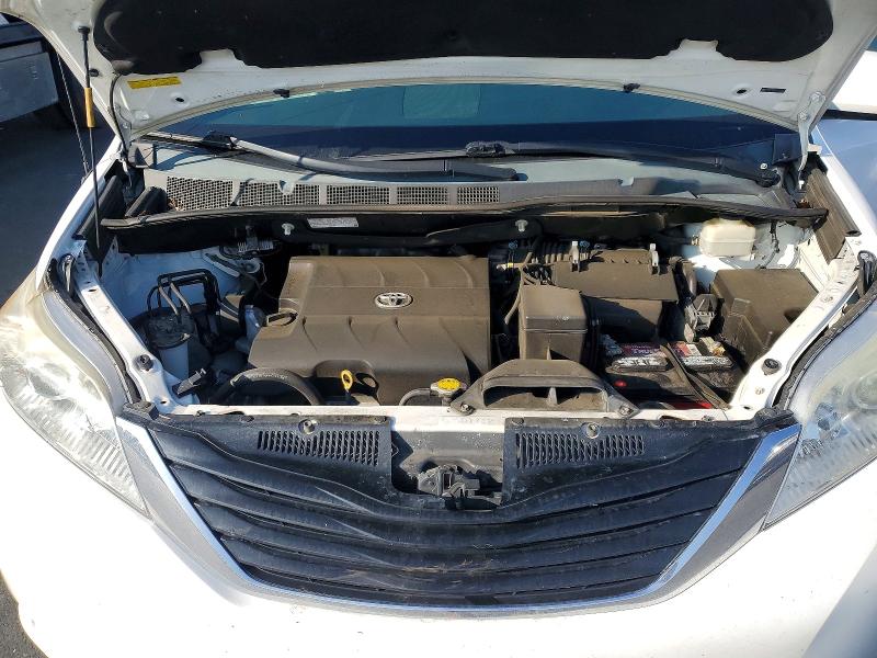 Photo 12 from auction – 2014 TOYOTA SIENNA LE with VIN 5TDKK3DC0ES414912