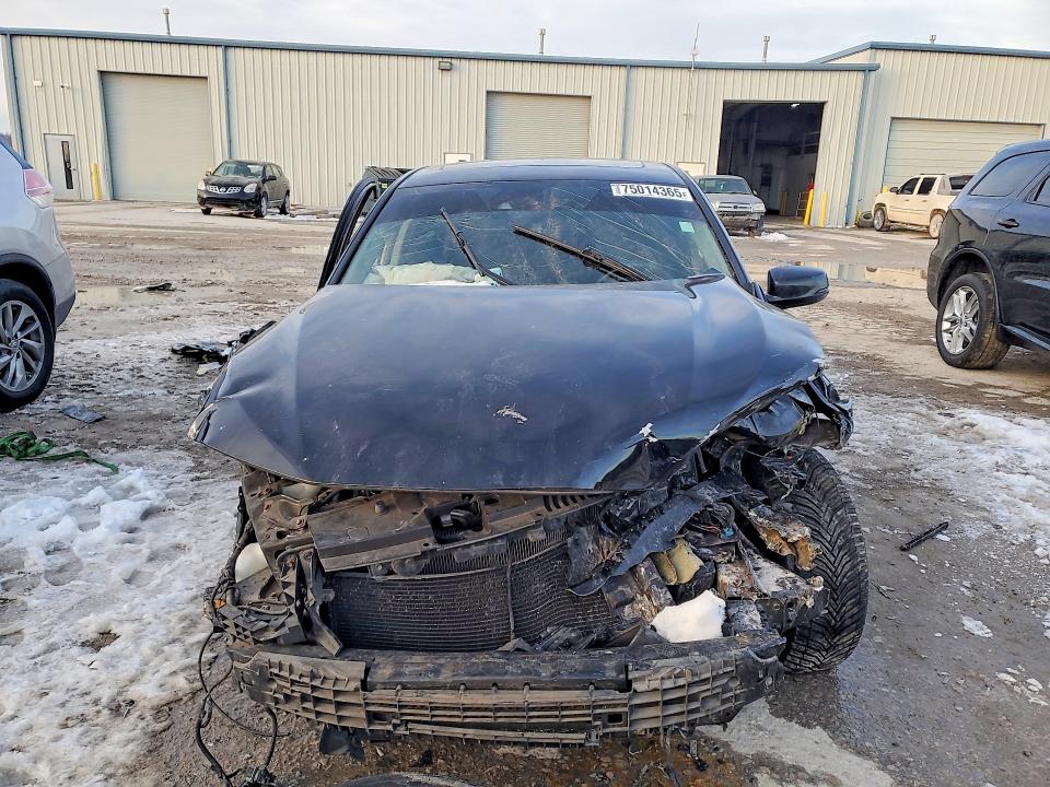 Photo 5 from auction – 2016 HONDA ACCORD with VIN 1HGCR2F07GA203527