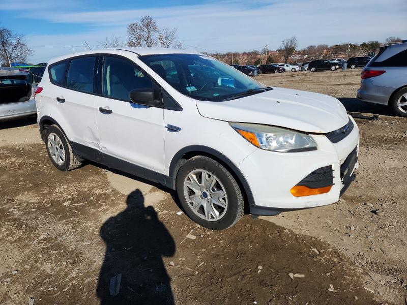 Photo 4 from auction – 2016 FORD ESCAPE S with VIN 1FMCU0F72GUC03296