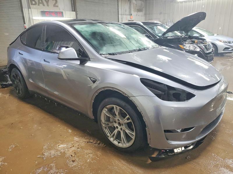 Photo 4 from auction – 2024 TESLA MODEL Y with VIN 7SAYGDEE3RA288234