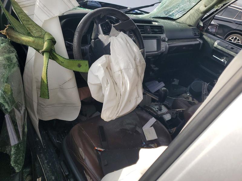 Photo 8 from auction – 2014 TOYOTA 4RUNNER with VIN JTEBU5JR5E5201776
