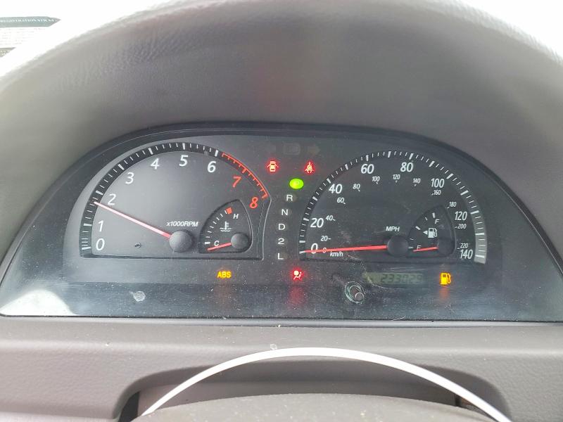 Photo 9 from auction – 2002 TOYOTA CAMRY LE with VIN 4T1BE30K92U613335