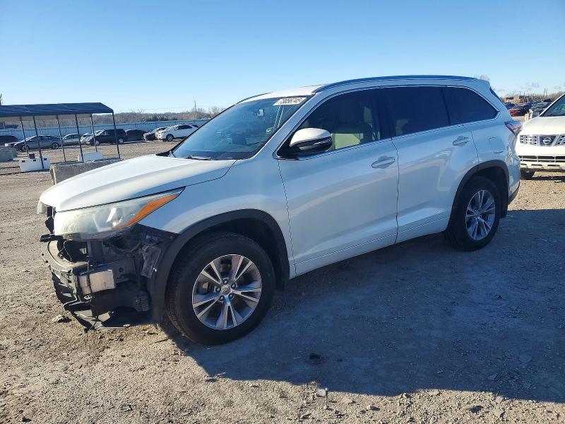 TOYOTA HIGHLANDER 2015 with VIN 5TDJKRFH9FS178429 - Photo from auction