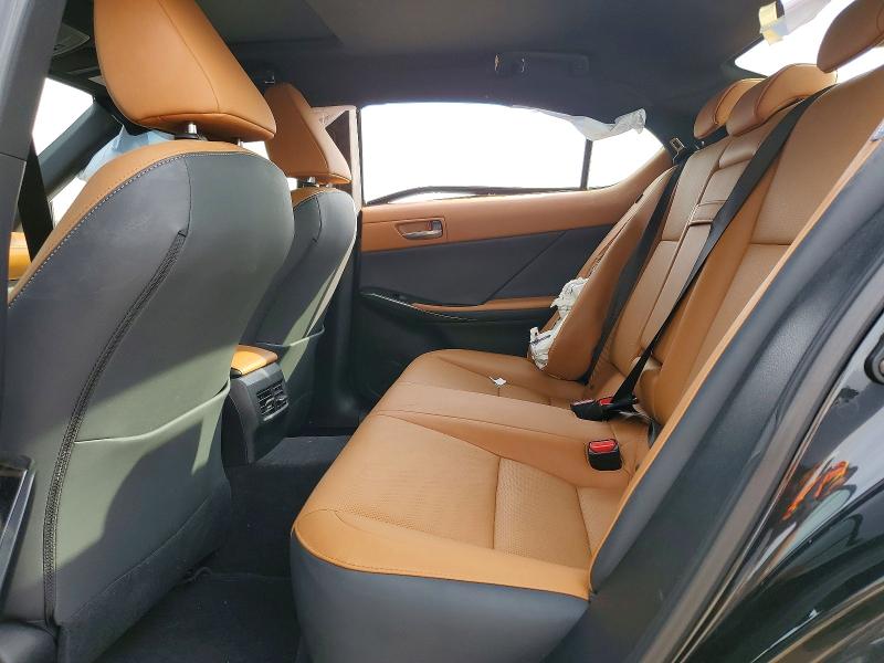 Photo 10 from auction – 2023 LEXUS IS 300 with VIN JTHCA1D2XP5125322