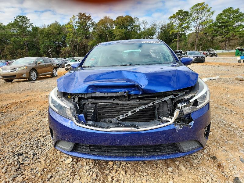 Photo 5 from auction – 2018 KIA FORTE LX with VIN 3KPFL4A75JE201471