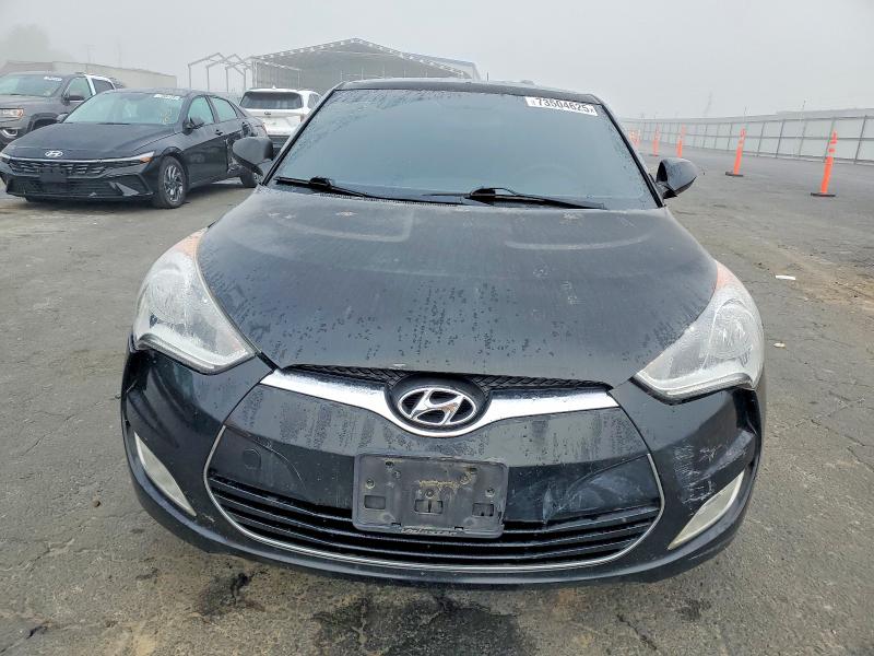 Photo 5 from auction – 2016 HYUNDAI VELOSTER with VIN KMHTC6AD1GU248426