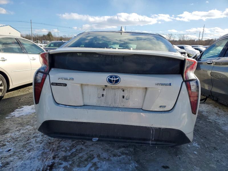 Photo 6 from auction – 2017 TOYOTA PRIUS with VIN JTDKARFU6H3033972