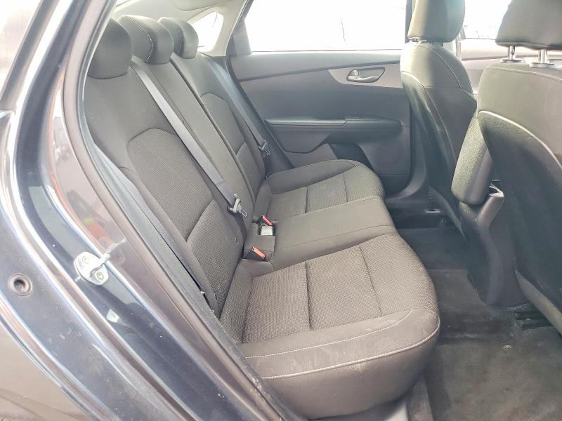 Photo 10 from auction – 2021 KIA FORTE FE with VIN 3KPF24AD2ME354063