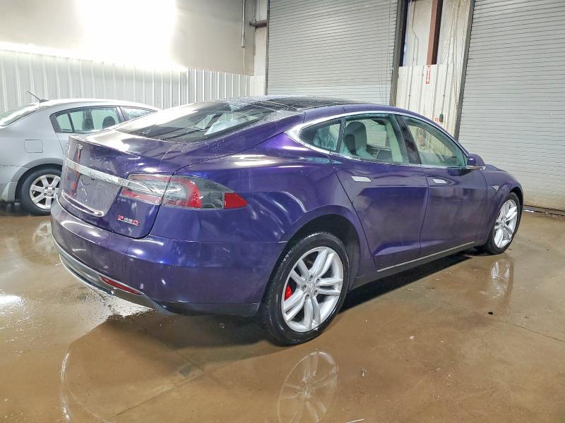 Photo 3 from auction – 2015 TESLA MODEL S with VIN 5YJSA1H41FF083208