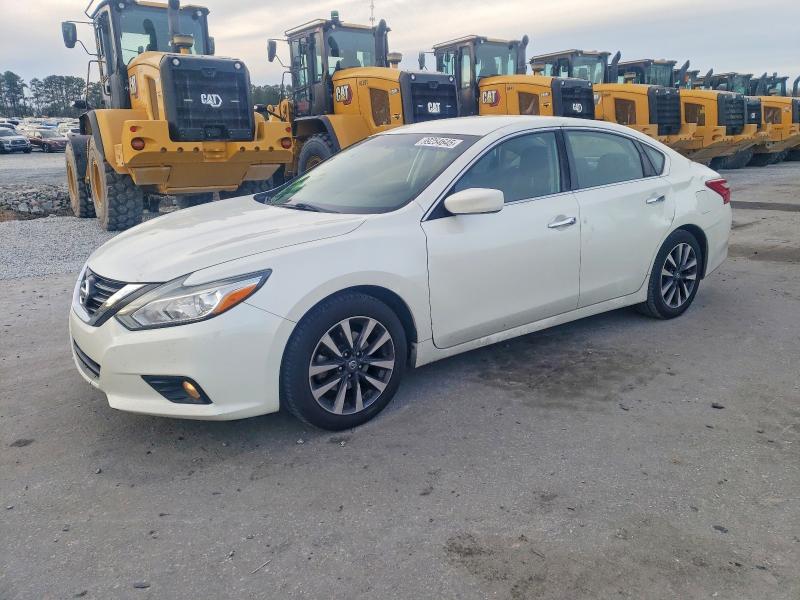 NISSAN ALTIMA 2.5 2017 with VIN 1N4AL3AP9HC170026 - Photo from auction