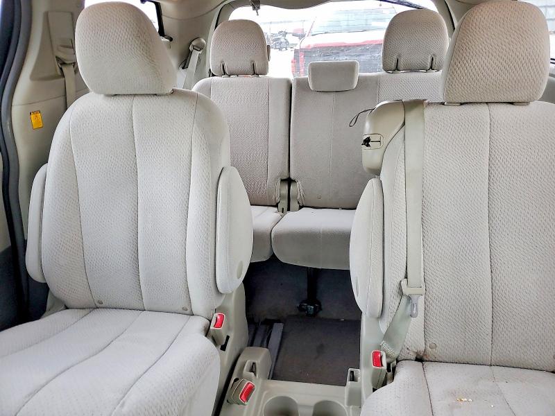 Photo 10 from auction – 2012 TOYOTA SIENNA LE with VIN 5TDKK3DC3CS199622