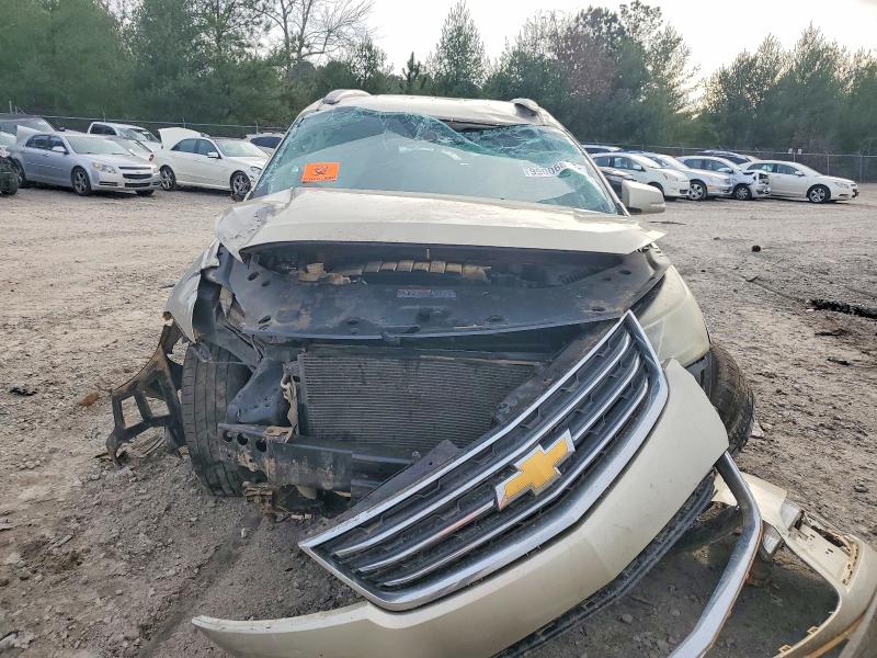 Photo 5 from auction – 2014 CHEVROLET TRAVERSE L with VIN 1GNKRGKD7EJ305821