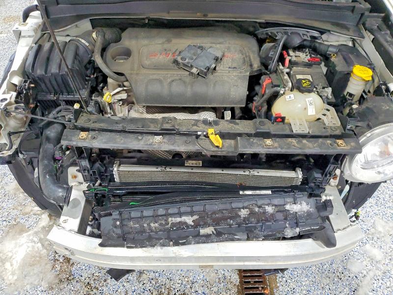 Photo 12 from auction – 2015 JEEP RENEGADE with VIN ZACCJBBTXFPB99946