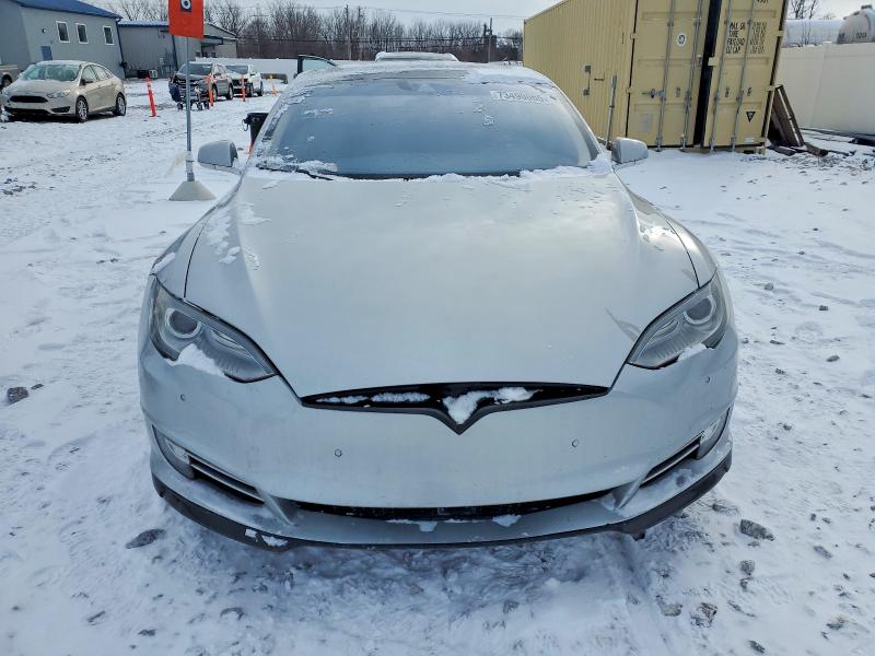 Photo 5 from auction – 2014 TESLA MODEL S with VIN 5YJSA1H19EFP52877