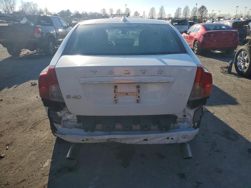Photo 6 from auction – 2011 VOLVO S40 T5 with VIN YV1672MS3B2536813