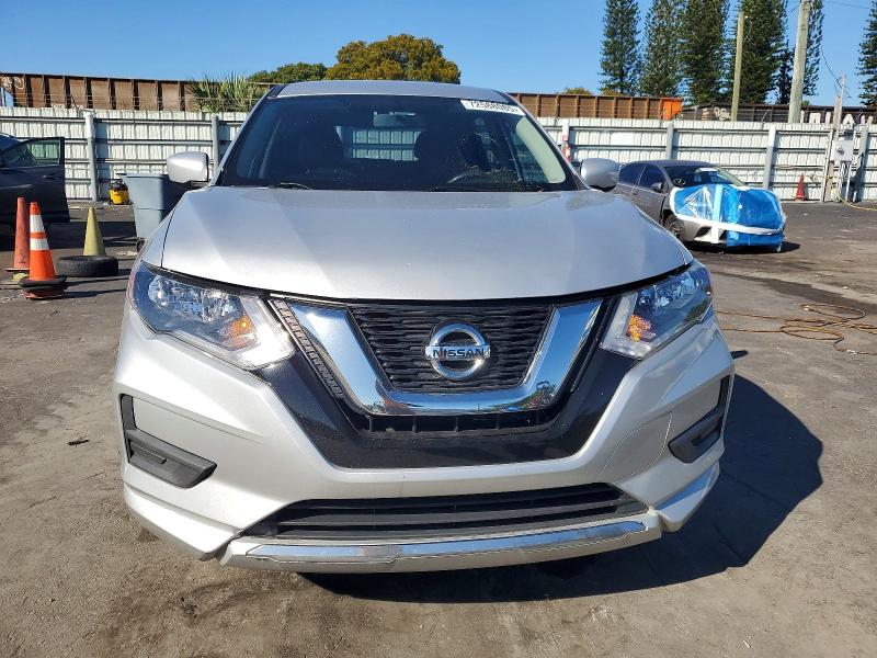 Photo 5 from auction – 2017 NISSAN ROGUE S with VIN KNMAT2MT0HP527339